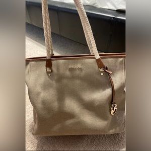 Michal Kors tote